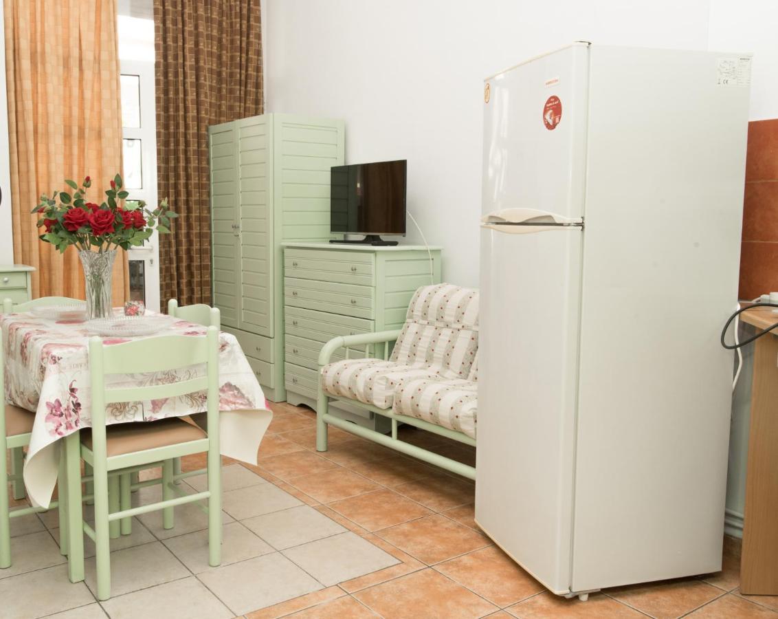 Stavros Studio Apartment In Kos Town Ngoại thất bức ảnh